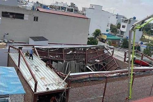 Thái Bình: 8 người thương vong trong vụ sập mái nhà đang thi công