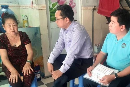 TPHCM: Chia buồn, động viên các gia đình có nạn nhân tử vong trong 2 vụ cháy