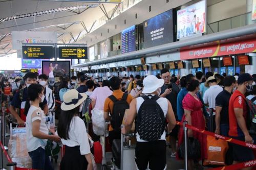 Các hãng hàng không phải báo cáo kế hoạch tăng chuyến bay vào ban đêm trong dịp Tết 2024
