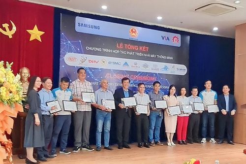 123 chuyên gia và 52 doanh nghiệp được đào tạo về phát triển nhà máy thông minh