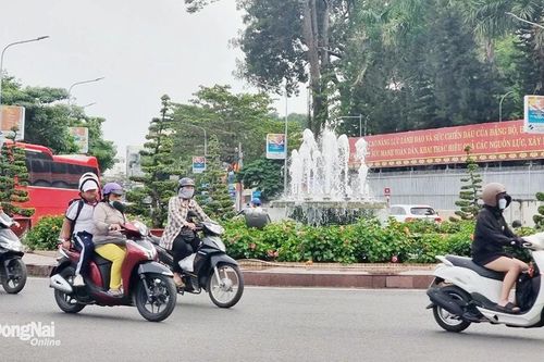 Tu bổ cấp thiết tượng cá hóa long tại di tích Quảng trường Sông Phố