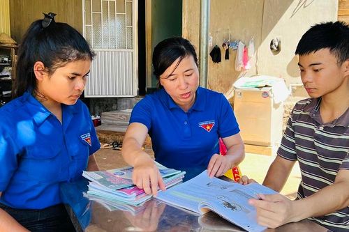 'Em nuôi của Đoàn': Thiết thực, nhân văn
