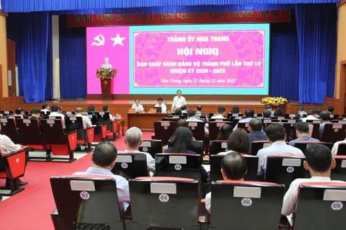 Hội nghị Thành ủy Nha Trang lần thứ 15