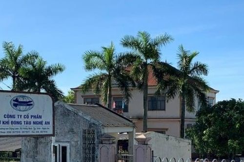 Nợ thuế, Giám đốc Công ty Cổ phần Cơ khí đóng tàu Nghệ An bị tạm hoãn xuất cảnh