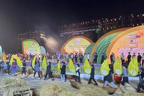 Gần 1000 nghệ sĩ, diễn viên tham gia Chương trình nghệ thuật chào mừng Festival Quốc tế Lúa gạo 2023