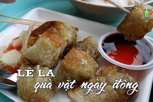 Lê la quà vặt ngày đông | Nhịp sống Hà Nội | 12/12/2023