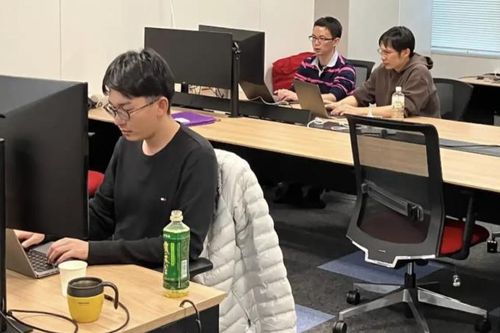 Công ty thưởng tiền cho nhân viên 'chịu' đến văn phòng, ăn trưa với đồng nghiệp