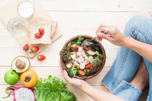 Muốn giảm cân, lấy lại vóc dáng chuẩn, buổi tối bạn nên nạp bao nhiêu calo?