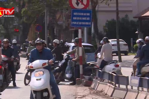 Mất an toàn giao thông vì thói quen đi tắt