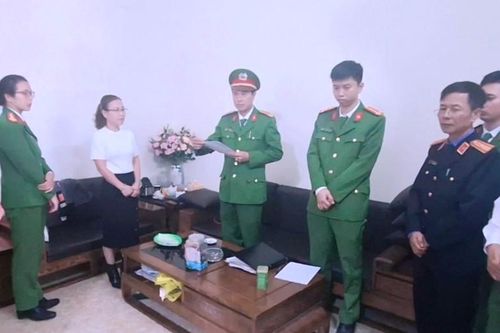 Khởi tố, tạm giam bị can lợi dụng các quyền tự do dân chủ xâm phạm lợi ích của Nhà nước, quyền, lợi ích hợp pháp của tổ chức, cá nhân