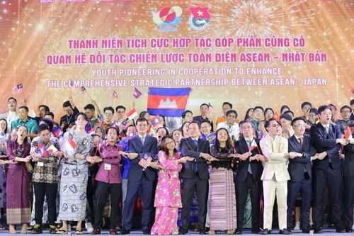 'Thanh niên Việt Nam đóng góp hiệu quả, xây dựng Cộng đồng ASEAN đoàn kết và vững mạnh'