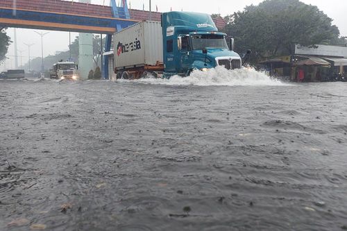 Ưu tiên nguồn lực giải quyết dứt điểm từng khu bị ngập nặng tại Đà Nẵng