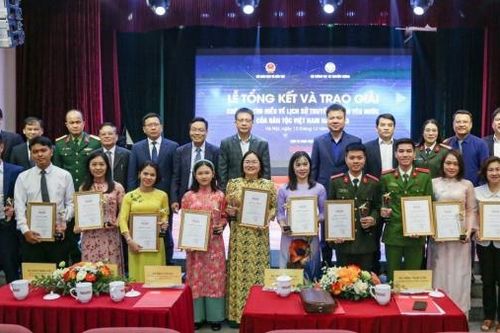 Lan tỏa tình yêu lịch sử nước nhà...