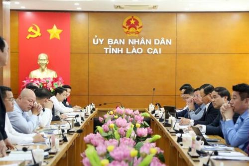 Tháo gỡ khó khăn, vướng mắc thực hiện các dự án khai thác quặng apatit Lào Cai