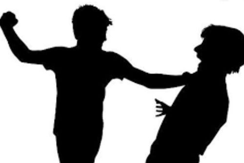 Khởi tố nhóm thiếu niên mang theo hung khí giải quyết mâu thuẫn