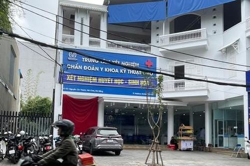 Phạt trung tâm xét nghiệm đón người già đi khám bệnh xuyên tỉnh rồi bán thực phẩm chức năng