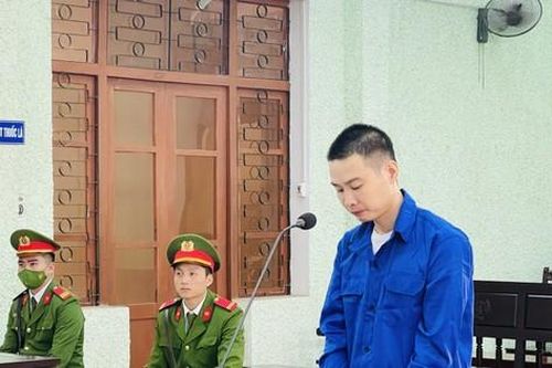 Cao Bằng: Thấy vợ lạnh nhạt, chồng cầm đá choảng vỡ đầu