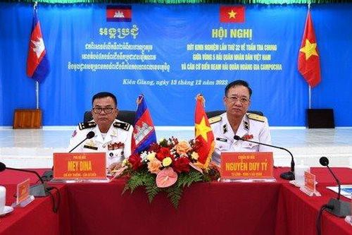 Hải quân Việt Nam – Campuchia chia sẻ kinh nghiệm phối hợp tuần tra chung