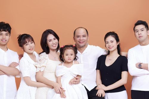 Diễn viên 4 con Nguyệt Hằng - bà ngoại tuổi 50 vừa trở thành Nghệ sĩ ưu tú