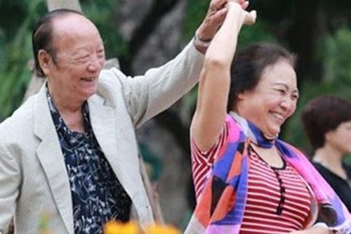 Em ơi mình chưa già đâu!