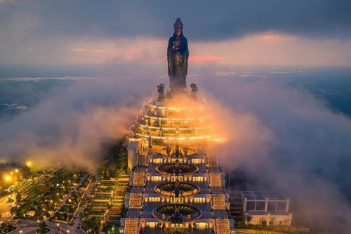 Núi Bà Đen - 'thánh địa' hành hương dịp cuối năm