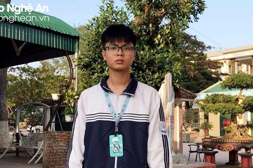 Nam sinh huyện Đô Lương quyết tâm giành giải Nhất học sinh giỏi tỉnh để tặng người thầy quá cố