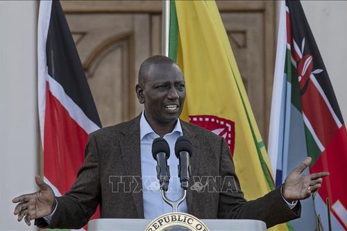 Kenya bỏ yêu cầu thị thực đối với du khách nước ngoài