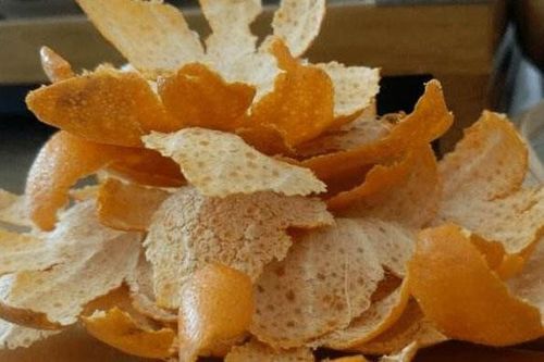 Mẹo ngâm vỏ quýt khô trong giấm trắng, dễ giải quyết những rắc rối trong cuộc sống mà rất nhiều người chưa biết