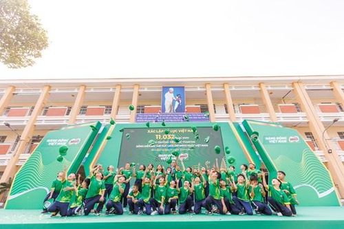 Hơn 11.000 học sinh lập kỷ lục Việt Nam với màn đồng diễn thể dục ấn tượng