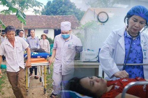 Mẹ của bé gái nhặt ve chai được đưa đến bệnh viện điều trị miễn phí, hàng xóm xúc động: 'Như một giấc mơ vậy'