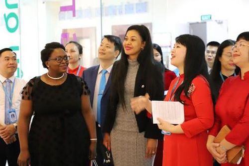 Học viện Phụ nữ Việt Nam đón, tiếp Phu nhân Phó Tổng thống nước Cộng hòa Nam Phi