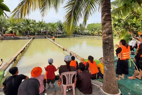 Bến Tre muốn phát triển 'công nghiệp không khói' bền vững