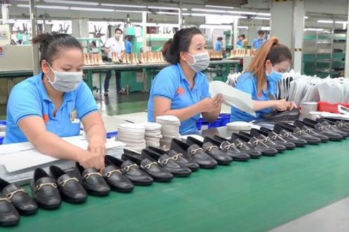Xuất khẩu da giày sang Anh tăng cao nhờ tận dụng lợi thế của Hiệp định UKVFTA