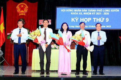 HĐND TP. Long Xuyên thông qua 9 nghị quyết quan trọng về phát triển kinh tế - xã hội năm 2024 và bầu bổ sung chức vụ Chủ tịch HĐND, Chủ tịch UBND