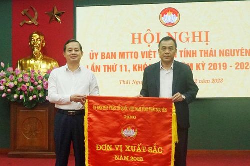 Tiếp tục đổi mới phương thức hoạt động theo hướng gần dân, sát dân