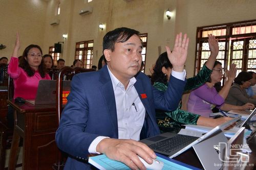 HĐND huyện Đại Từ: Thông qua 13 nghị quyết