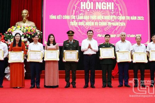 Phú Lương cần huy động mọi nguồn lực xây dựng huyện đạt nông thôn mới năm 2024