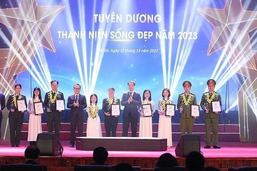 'Thanh niên sống đẹp' năm 2023: Vinh danh 20 gương thanh niên tiêu biểu đóng góp cho xã hội