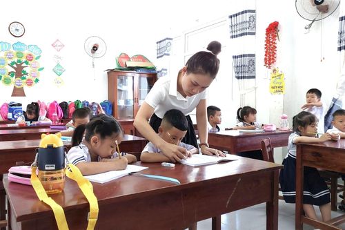Đà Nẵng thiếu trường lớp, học sinh quận này phải học nhờ quận khác