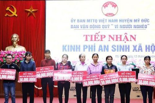 Huyện Mỹ Đức trao 6,55 tỷ đồng cho hộ nghèo