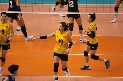 Tuyển bóng chuyền nữ Việt Nam thất bại trước Thổ Nhĩ Kỳ ở trận ra quân
