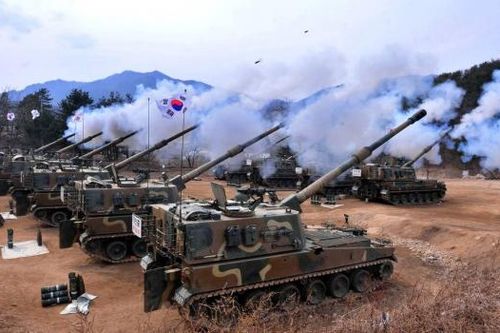 Xung đột Ukraine 'nắn' dòng chảy vũ khí toàn cầu