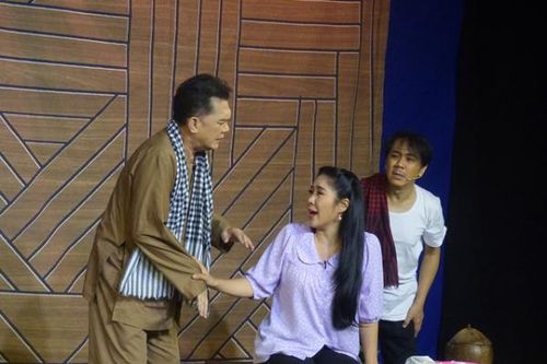 Khi nghệ sĩ cảm ơn và xin lỗi