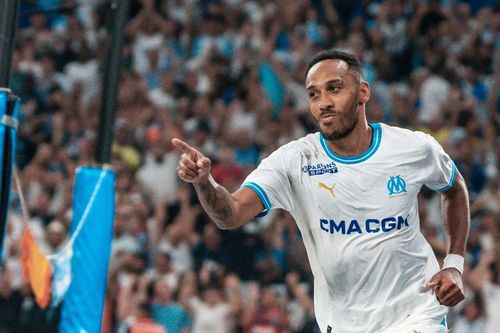 Rời Chelsea, Aubameyang ghi bàn 'như máy'