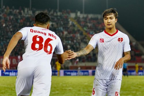 CLB Hải Phòng thắng Hougang United 4-0 ở AFC Cup