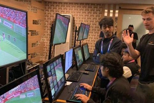 Giải Indonesia vung gần 160 tỷ mua công nghệ VAR vươn tầm châu Á, chỉ hơn V-League đúng một điều