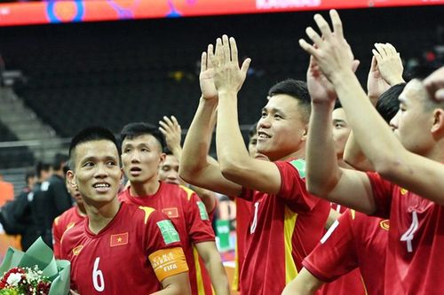 Giành 3 điểm sau màn rượt đuổi nghẹt thở ở World Cup, ĐT Việt Nam gây ấn tượng với truyền thông quốc tế và FIFA