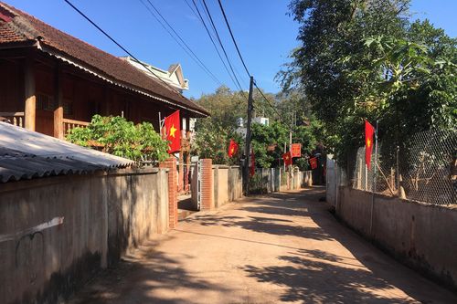 Phòng Lao động, Thương Binh và Xã hội huyện Yên Châu đồng hành với người nghèo