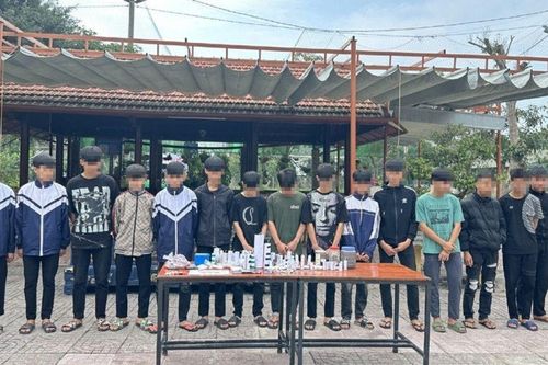 Tổ công tác 238 phát hiện nhóm thanh niên tự chế pháo nổ với số lượng lớn