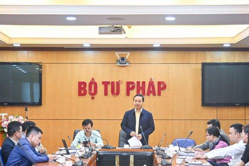 Xây dựng chính sách thúc đẩy hoạt động khoa học, công nghệ và đổi mới sáng tạo